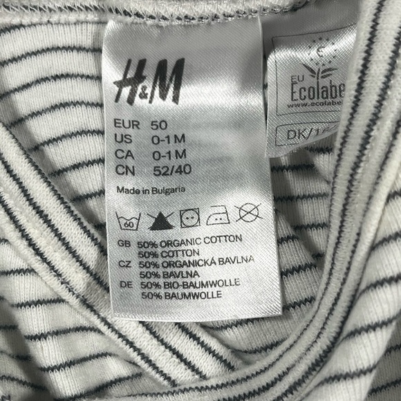 4/$20 H&M White Striped Cotton Onesie - Picture 4 of 4